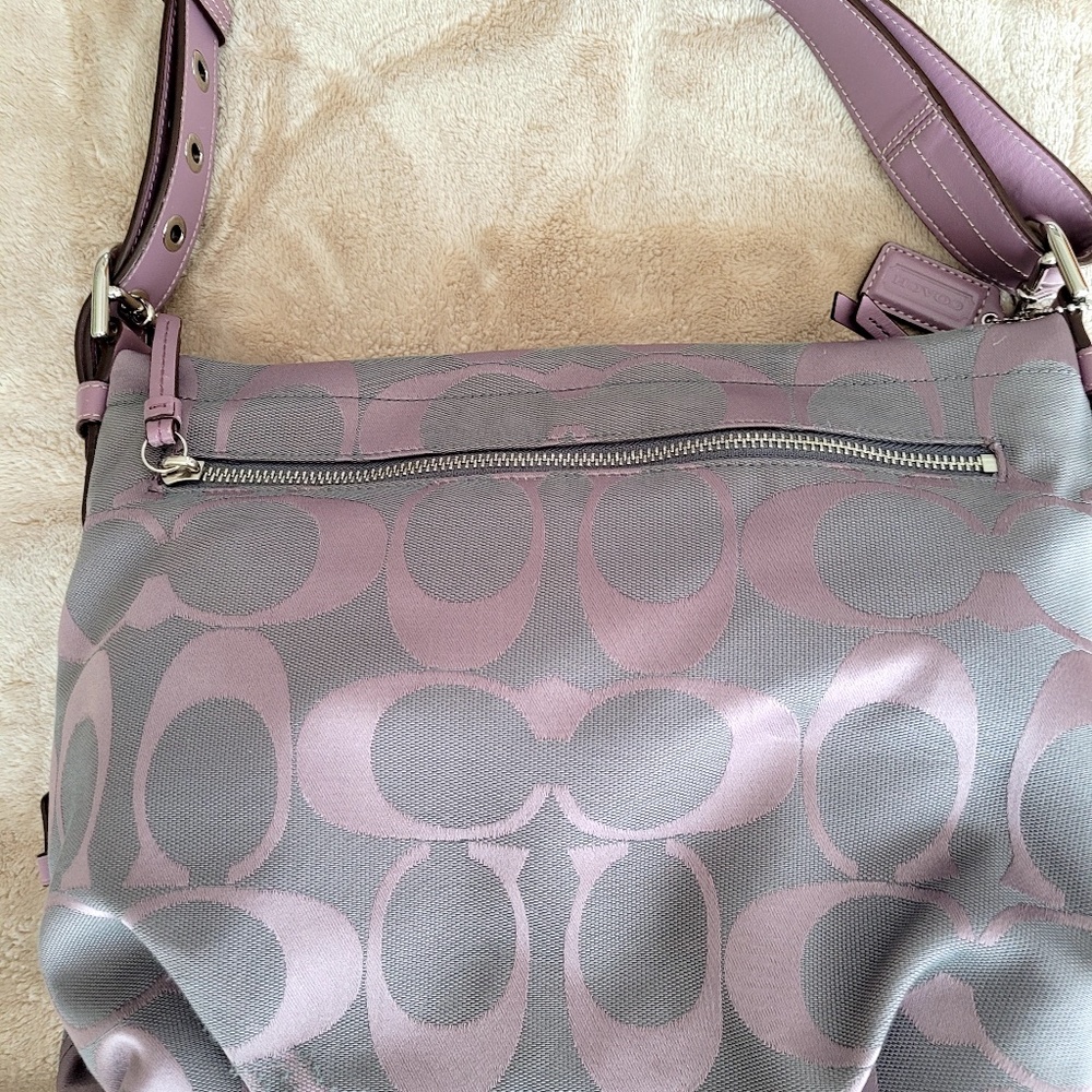 Coach Shoulder Bag (Used But Still Beautiful) Gem